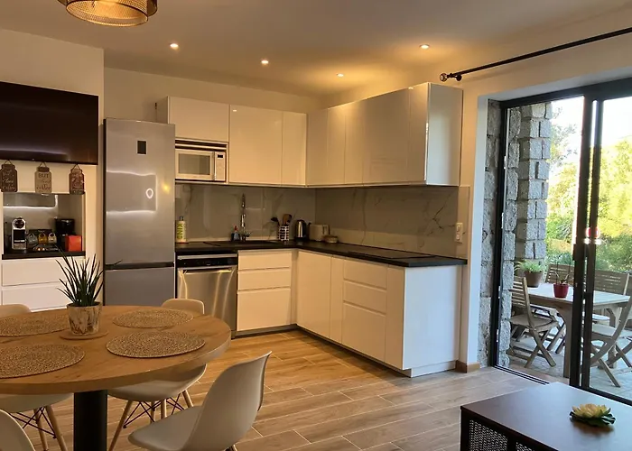 Luxury Vue A 300m Du Centre Terrasse,jardin,parking Prive Porto-Vecchio (Corsica)